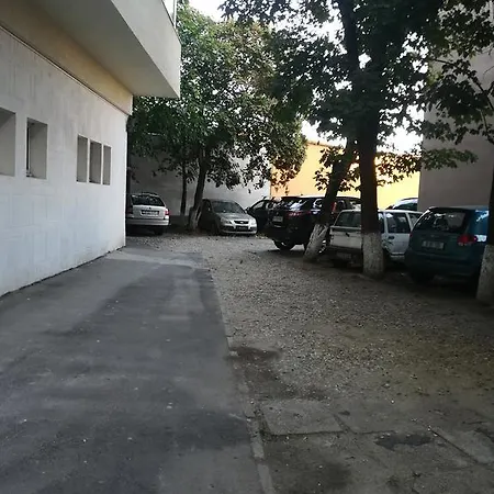 Apartament Adrian Grivita 아파트 부쿠레슈티